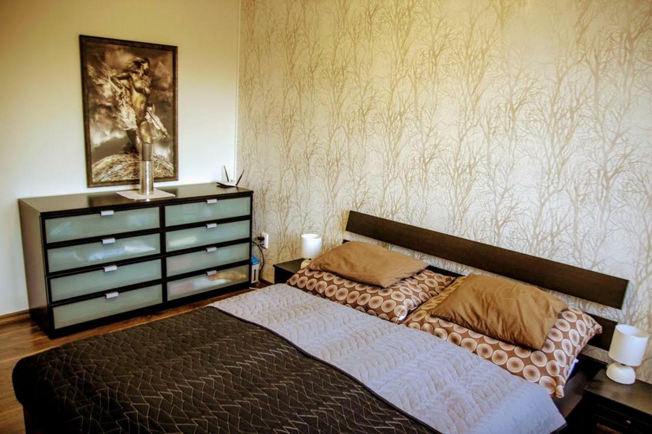 Apartment Ii